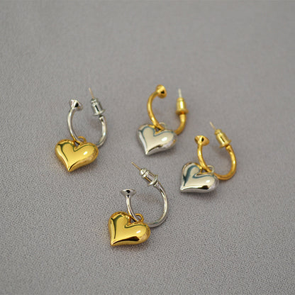 Beautiful Gold Earring with Unique Style