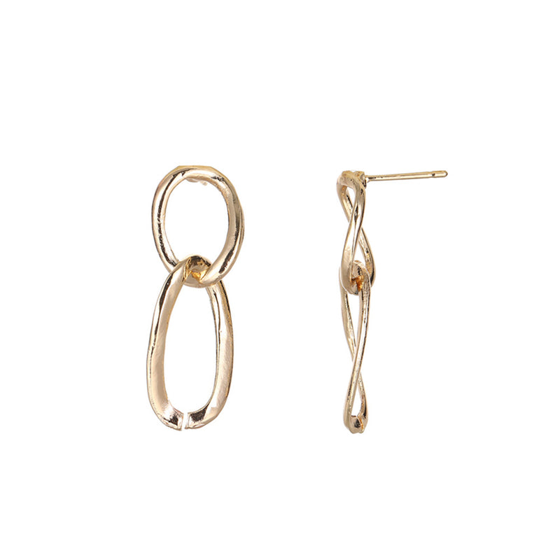 Classic Gold Earring with Timeless Appeal