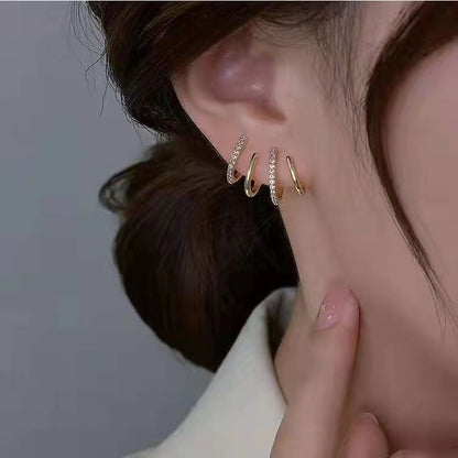 Beautiful Gold Earring with Unique Style