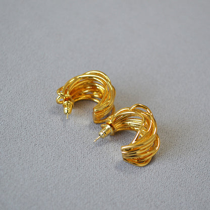 Beautiful Gold Earring with Unique Style