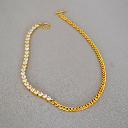 Romantic Gold Necklace for Special Moments