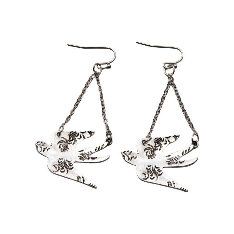 Charming Earring for Any Occasion