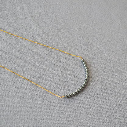 Romantic Pearl Necklace for Special Moments