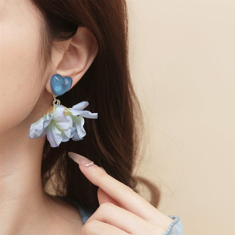 Classic Earring with Timeless Appeal