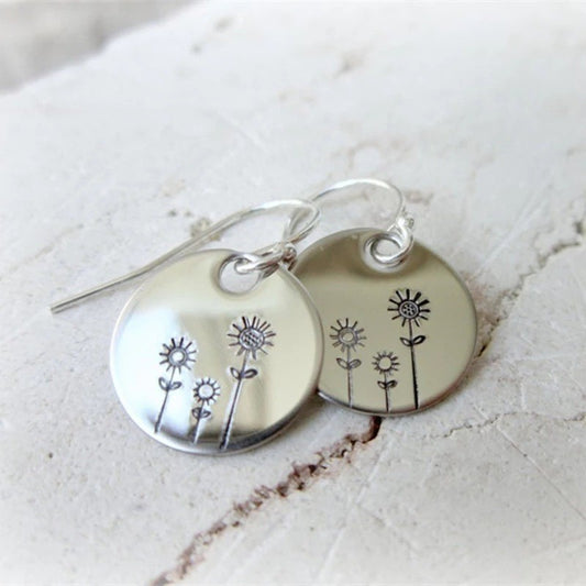 Charming Earring for Any Occasion