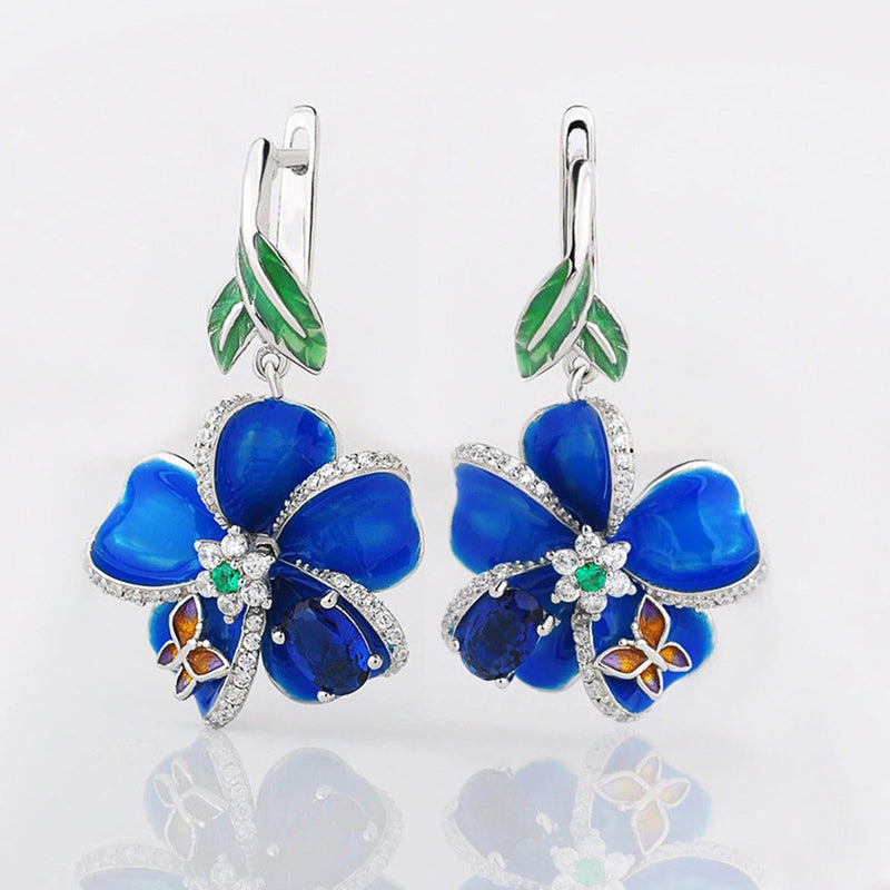 Classic Earring with Timeless Appeal