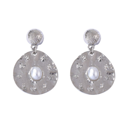 Charming Piece for Any Occasion