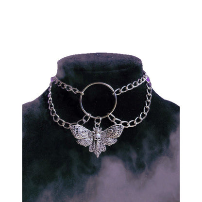 Romantic Silver Necklace for Special Moments