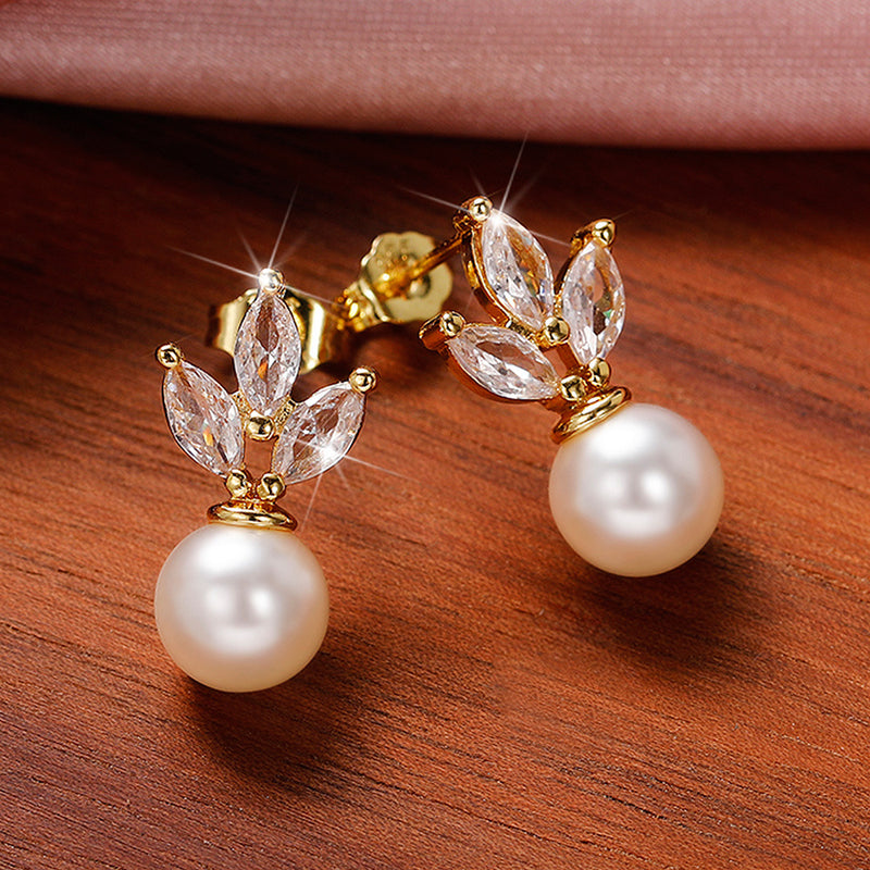 Classic Pearl Set with Timeless Appeal