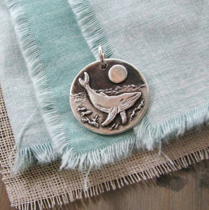 Classic Silver Necklace with Timeless Appeal
