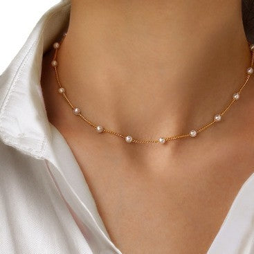 Romantic Pearl Necklace for Special Moments