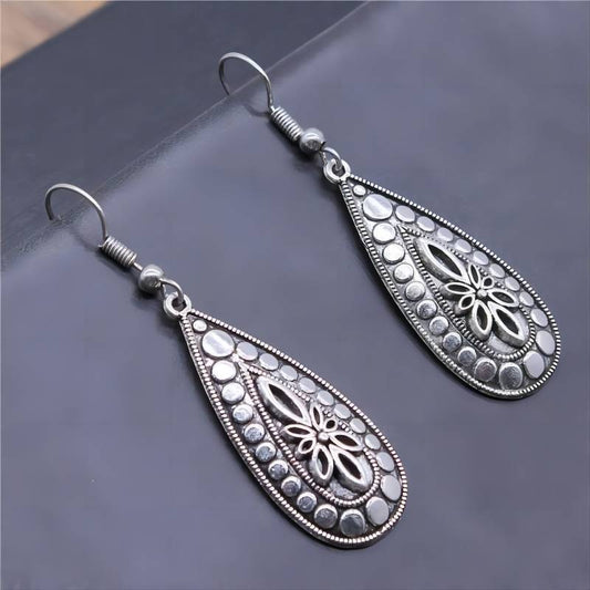 Classic Set with Timeless Appeal