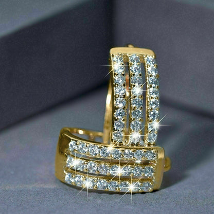 Charming Earring for Any Occasion
