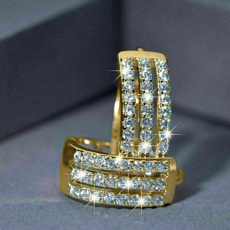 Charming Earring for Any Occasion