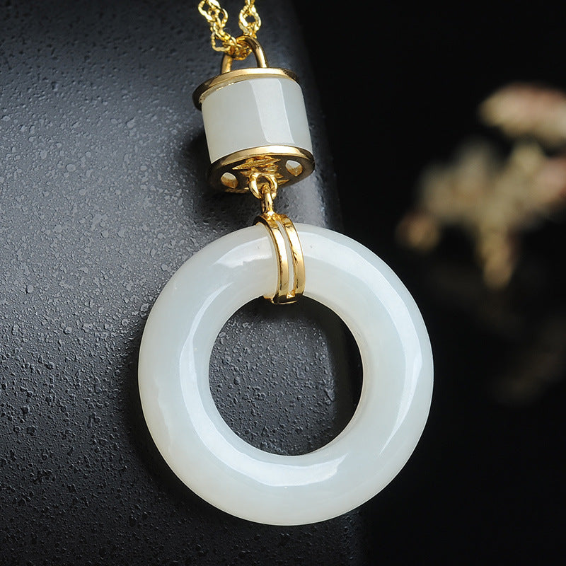 Beautiful Gold Necklace with Unique Style