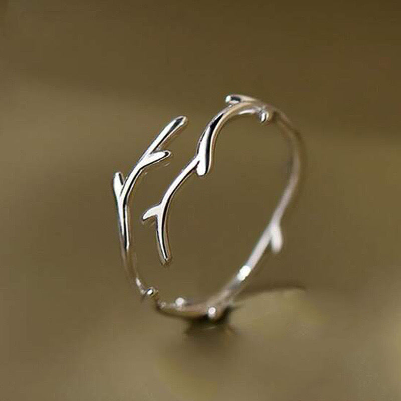 Elegant Silver Ring for Every Occasion