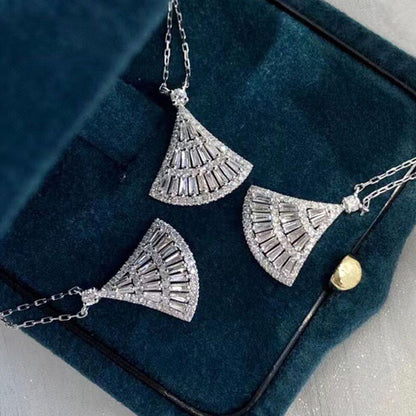 Stunning Necklace for Daily Wear