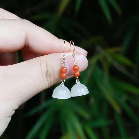 Romantic Silver Earring for Special Moments