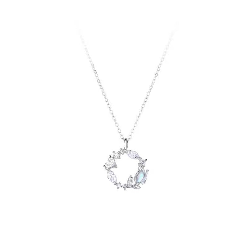 Beautiful Necklace with Unique Style