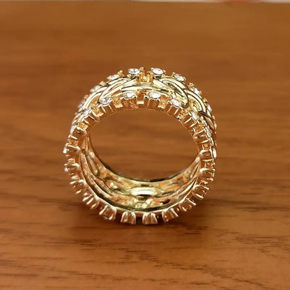 Charming Gold Ring for Any Occasion