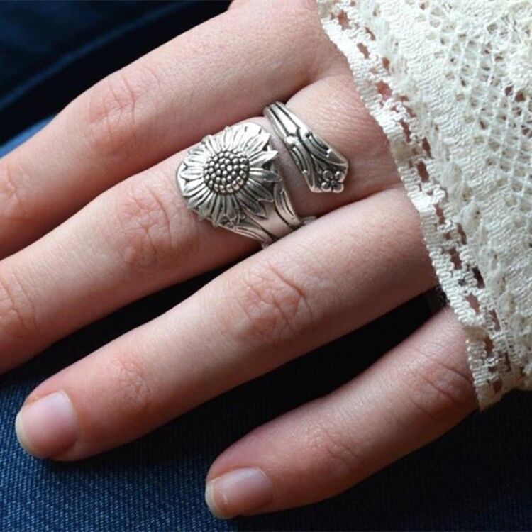 Elegant Silver Ring for Every Occasion