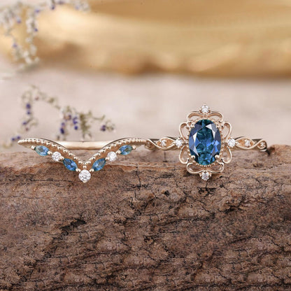 Romantic Gold Ring for Special Moments