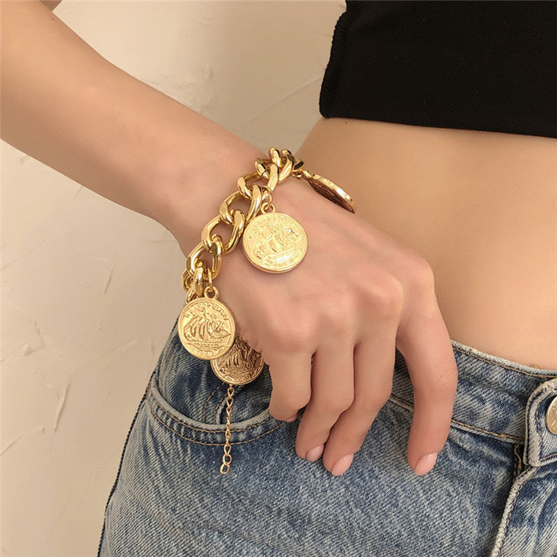 Stunning Bracelet for Daily Wear
