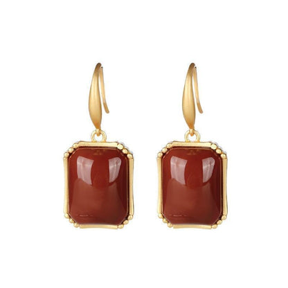 Romantic Gold Earring for Special Moments