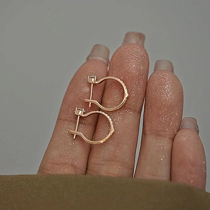 Charming Earring for Any Occasion