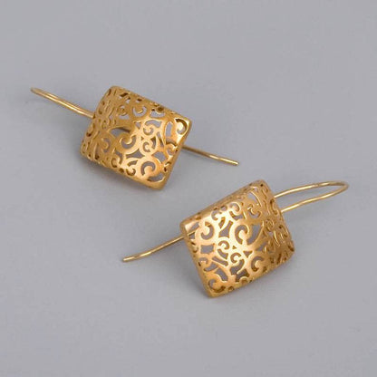 Vintage Handmade Gold Earring
