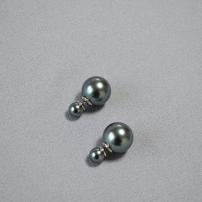 Beautiful Silver Earring with Unique Style