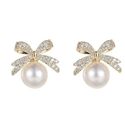 Beautiful Pearl Earring with Unique Style