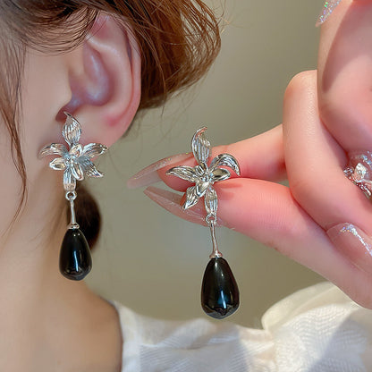 Romantic Earring for Special Moments