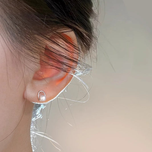 Beautiful Pearl Earring with Unique Style