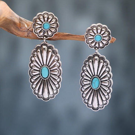 Charming Earring for Any Occasion