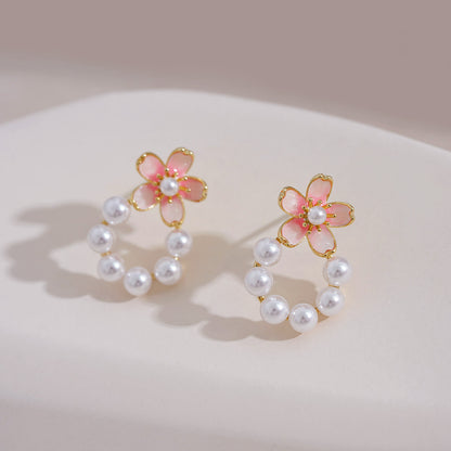 Classic Pearl Earring with Timeless Appeal
