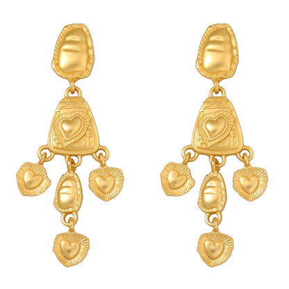 Romantic Gold Earring for Special Moments