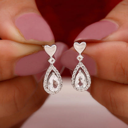 Charming Gold Earring for Any Occasion