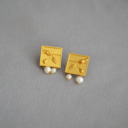 Vintage Handmade Gold Earring