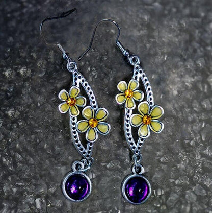 Beautiful Silver Earring with Unique Style