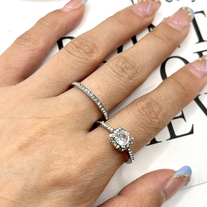 Classic Set with Timeless Appeal