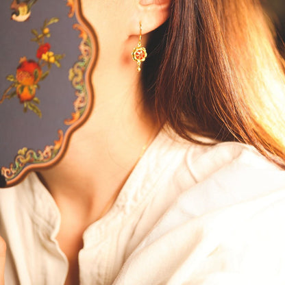 Beautiful Gold Earring with Unique Style