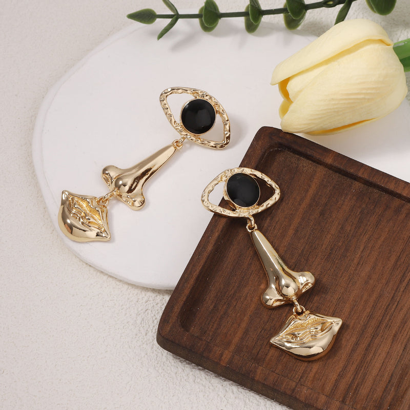 Classic Earring with Timeless Appeal