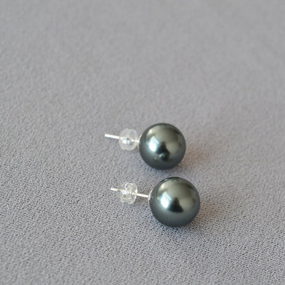 Elegant Silver Earring for Every Occasion
