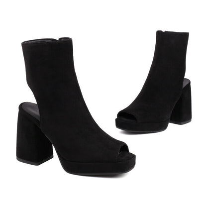 Classic Orthopedic Sandals with Timeless Style