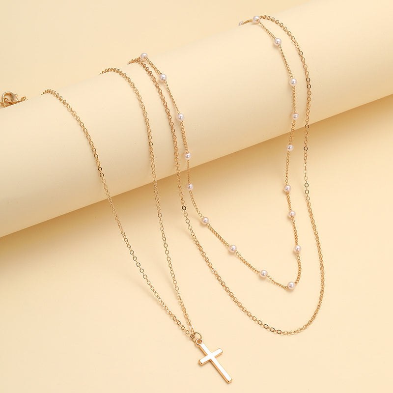 Beautiful Pearl Necklace with Unique Style