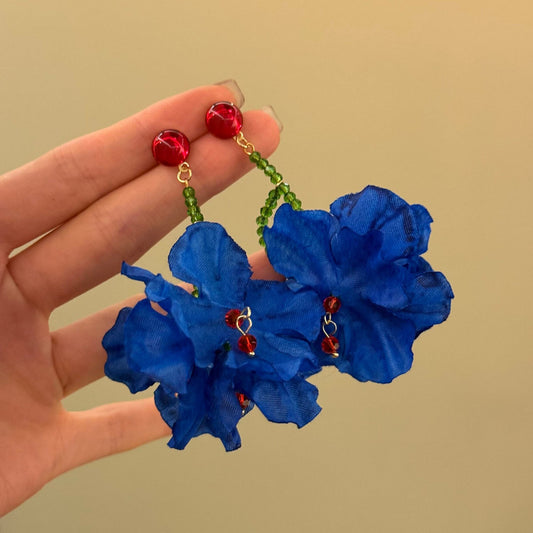 Charming Earring for Any Occasion