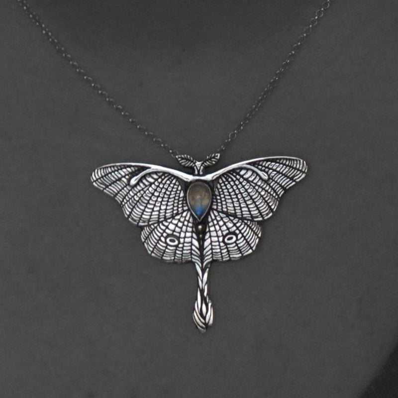 Romantic Necklace for Special Moments