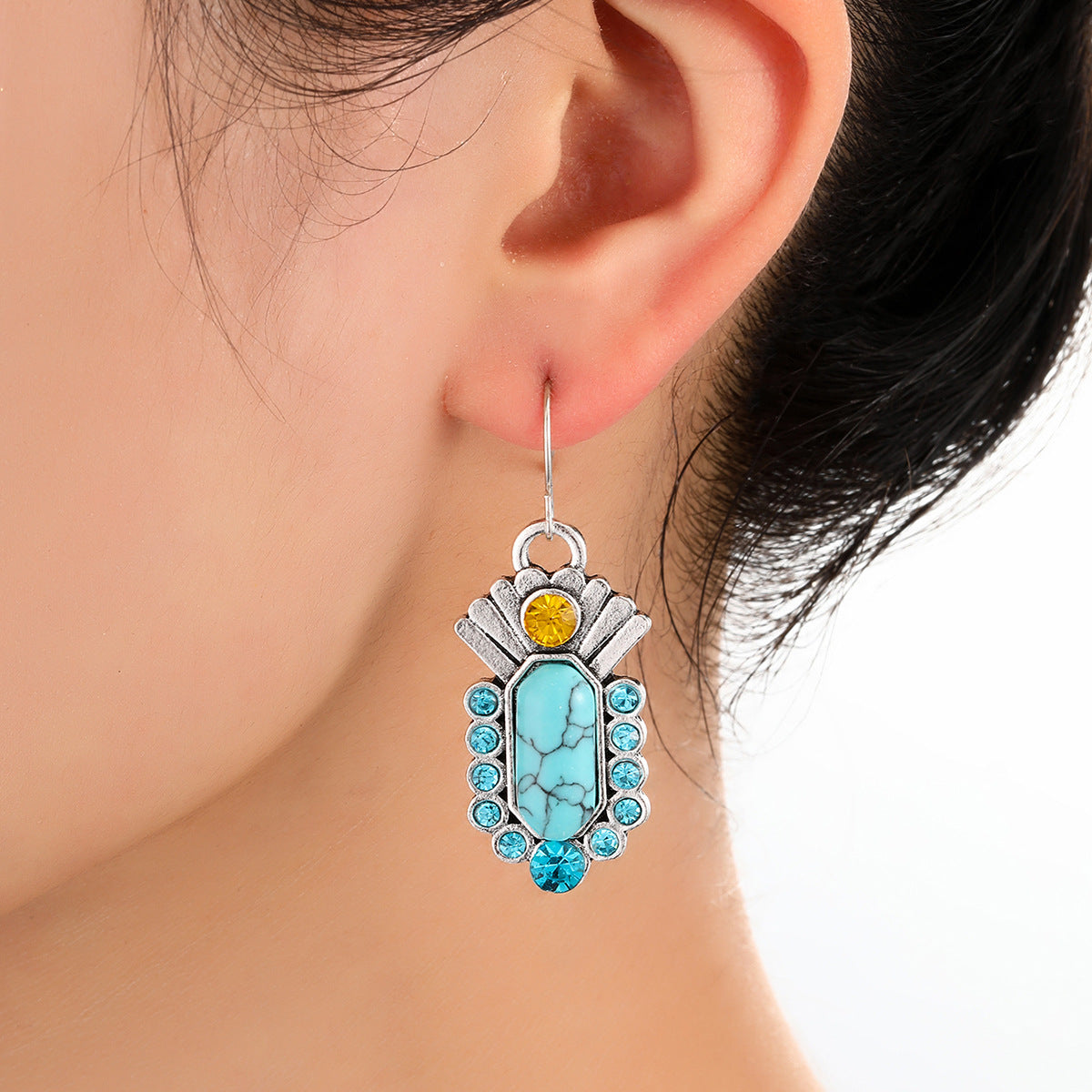 Beautiful Silver Earring with Unique Style