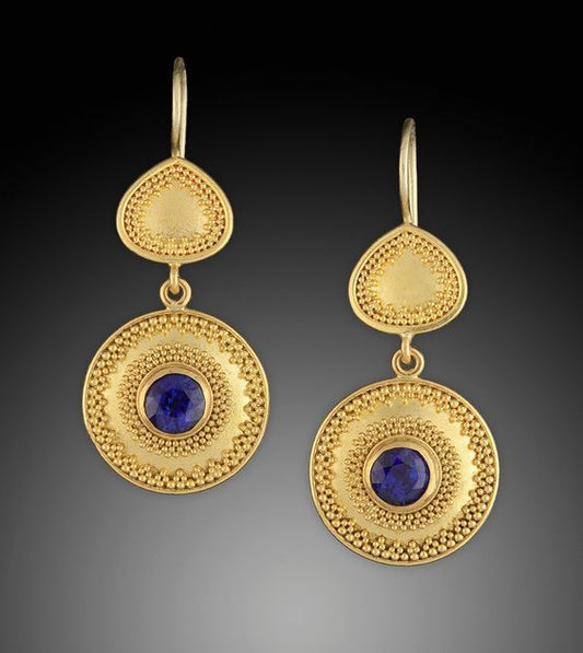 Charming Earring for Any Occasion